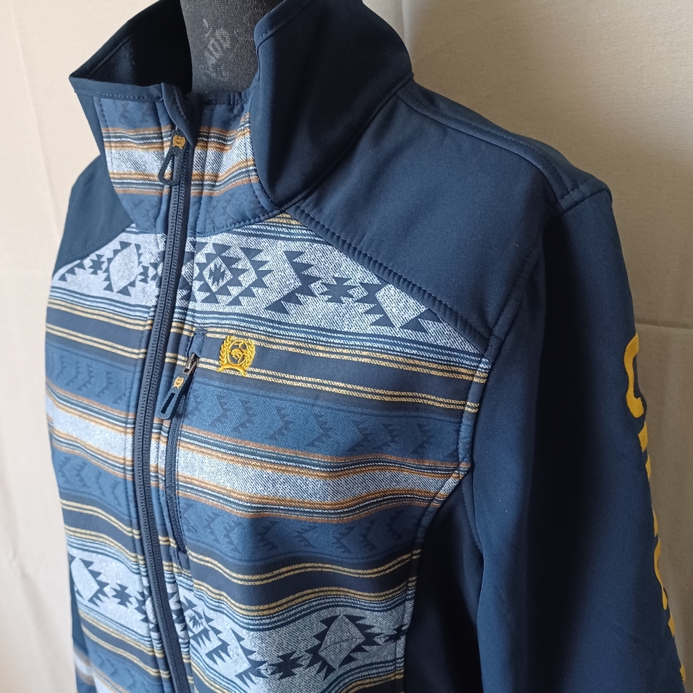Cinch Women's Softshell Jacket - image 2